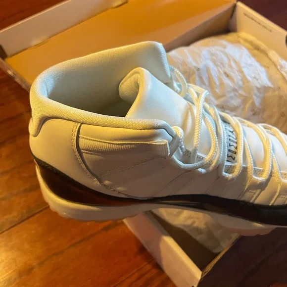 Authentic Girls Air Jordan 11 Retro Concord Sneakers size 6.5y - Picture 2 of 7